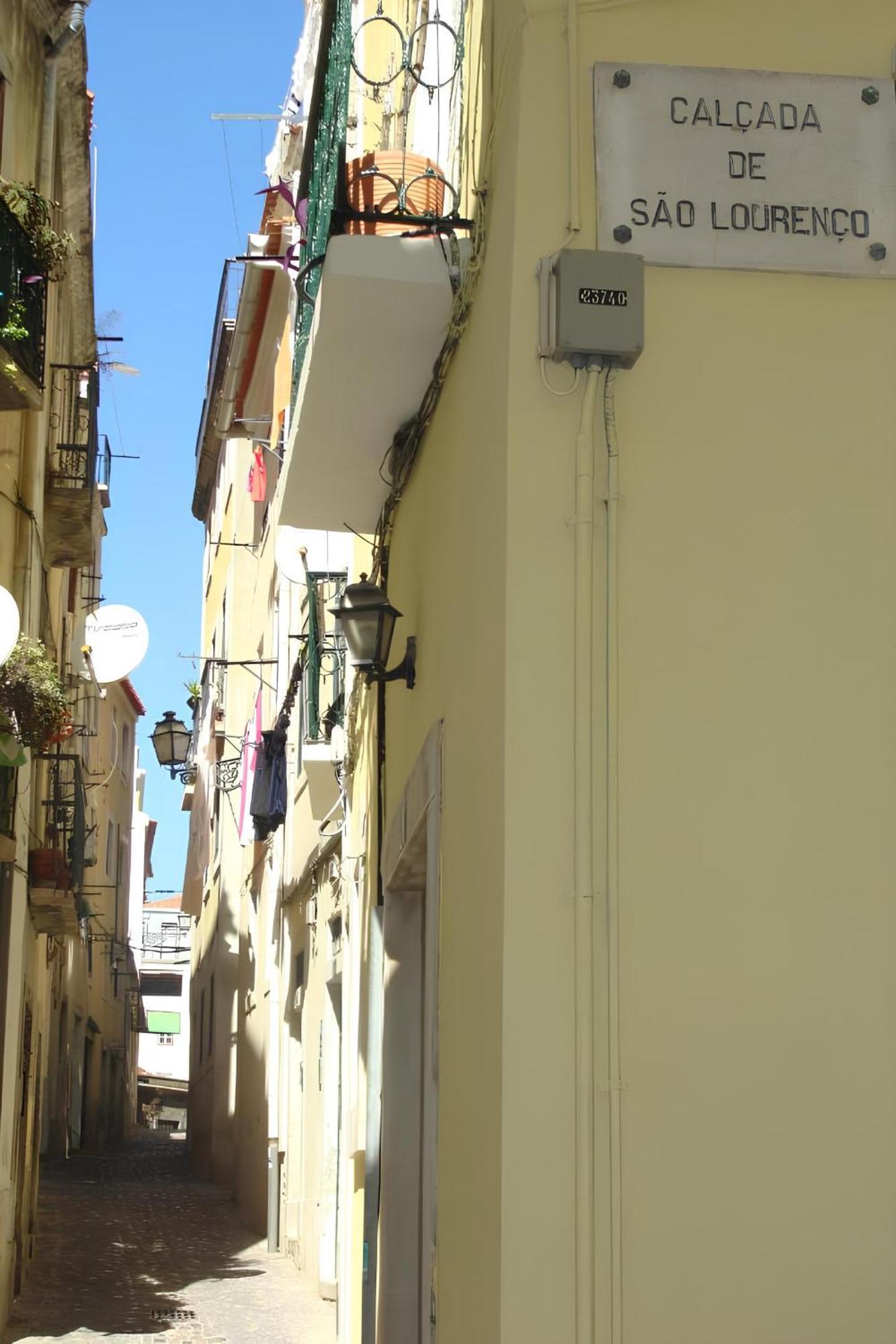 Casa Do Castelo 2- Work Or Relax In The Historic Heart Of Lisbon! Lägenhet Exteriör bild